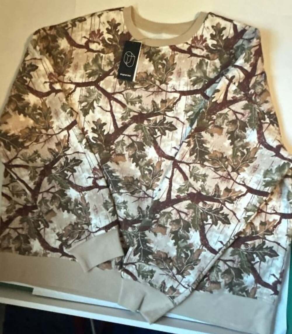 Original Use Crewneck Sweatshirt Size L Camo Leaf Print
